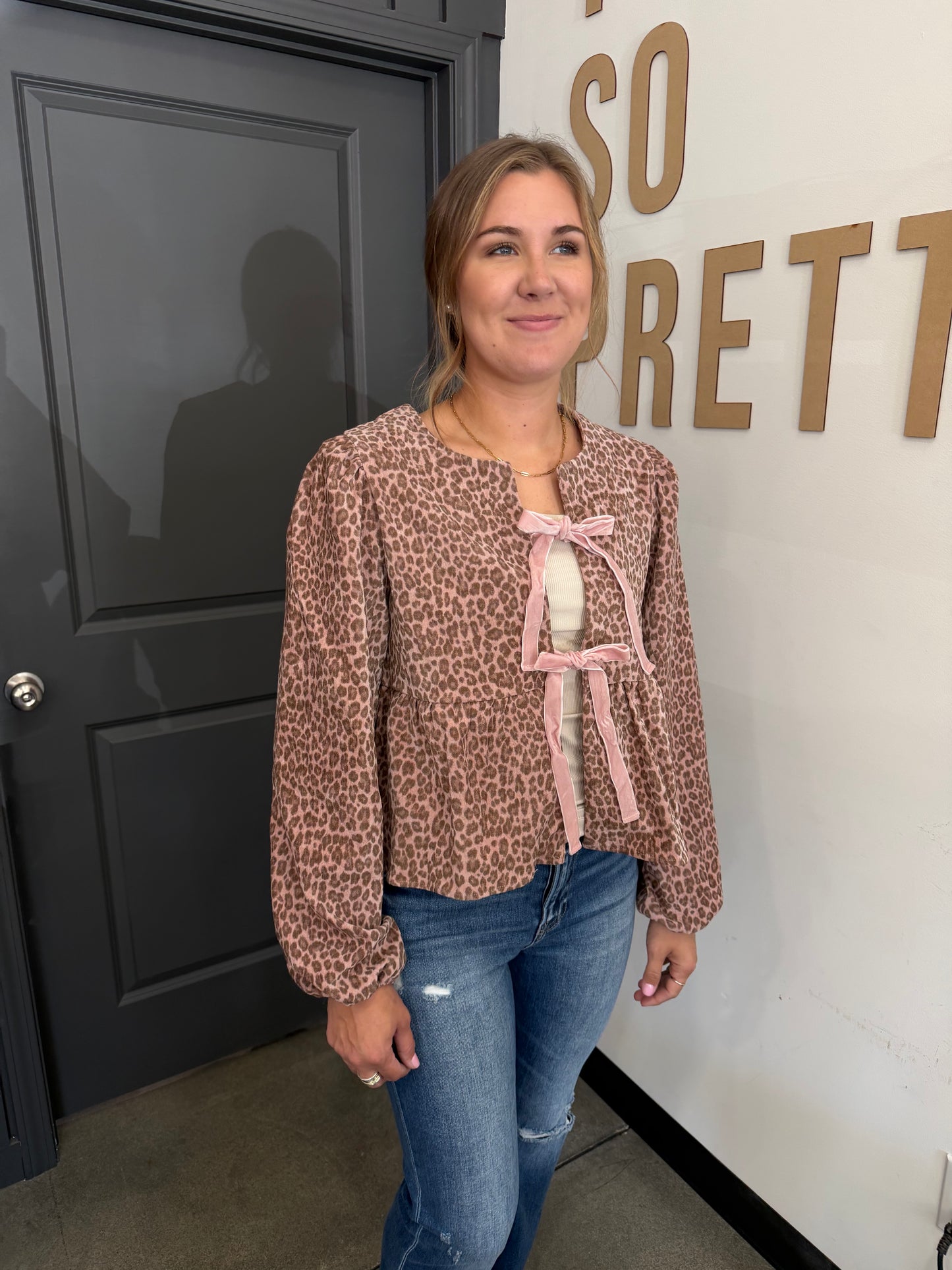 leopard bow top