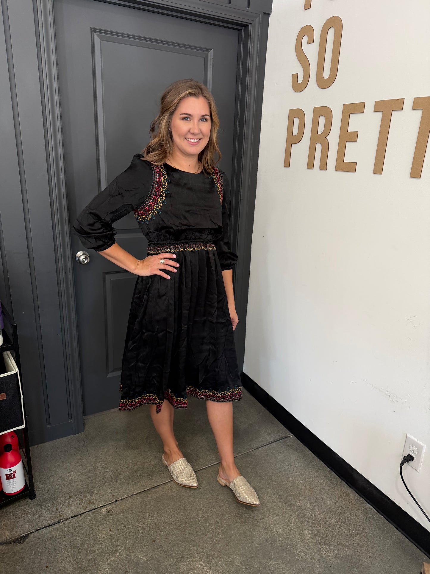 Embroidery Midi Dress